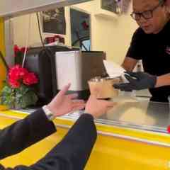 Magic Momo - Impression 2 Magic Momo